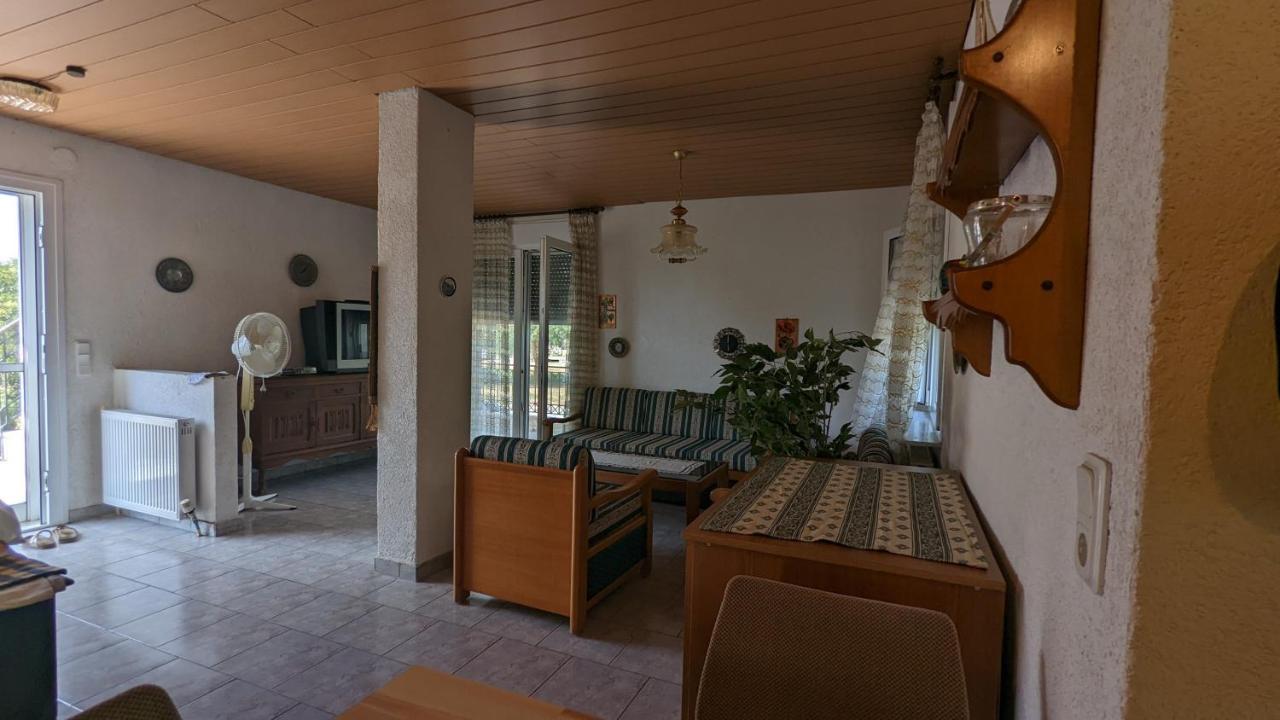 Moustaki Apartment Керамоти Екстериор снимка