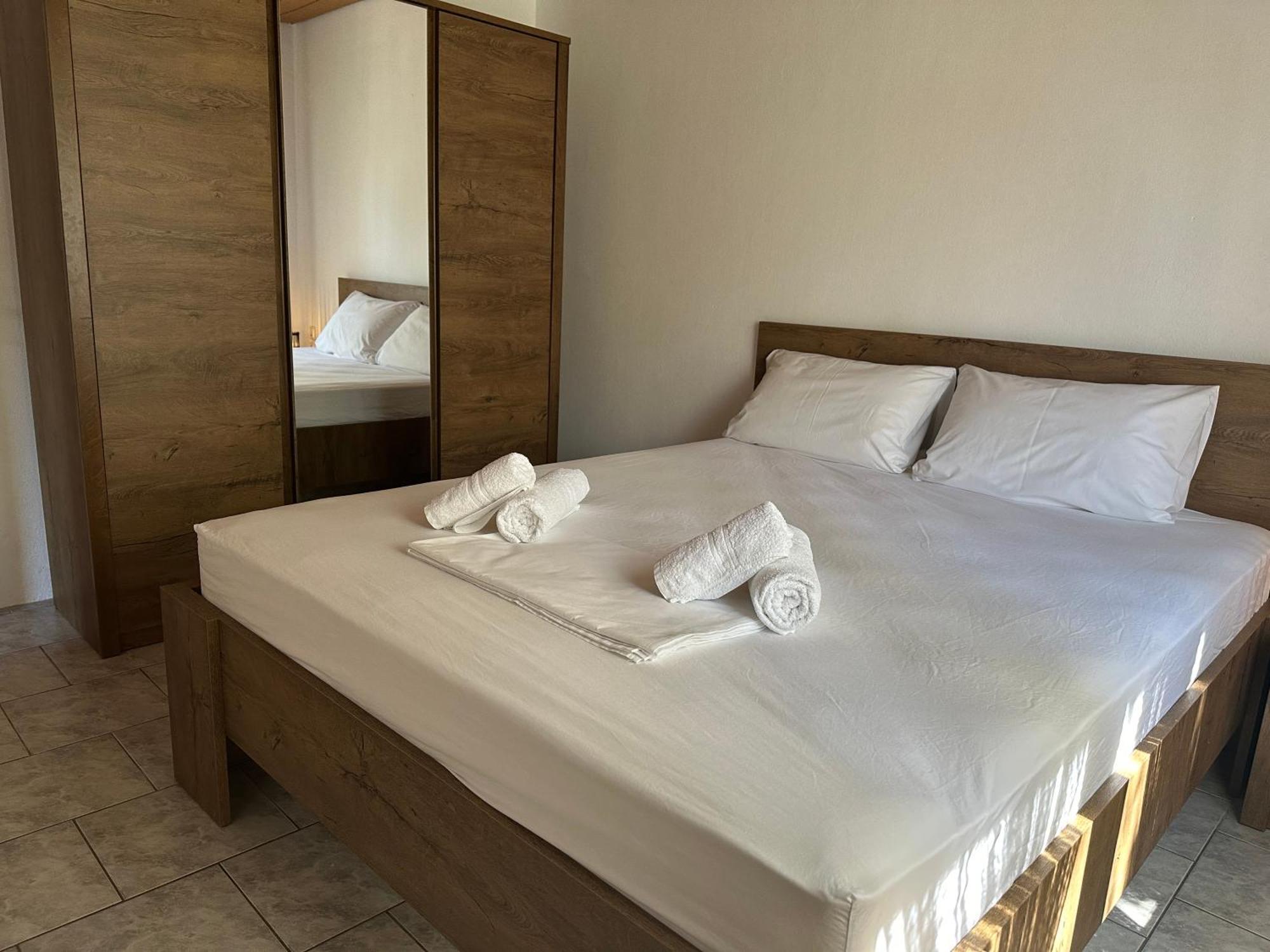 Moustaki Apartment Керамоти Екстериор снимка